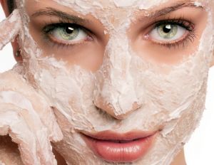 Quais são os benefícios da esfoliação da pele?